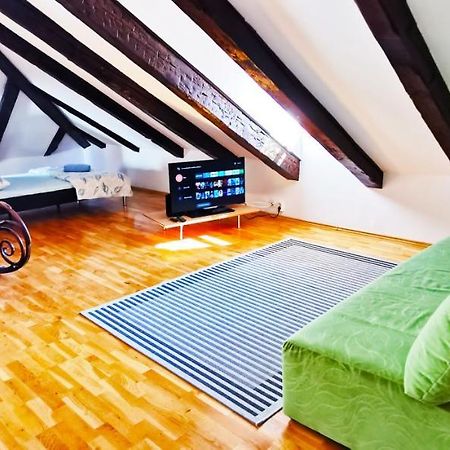 Apartment Pirja Спліт Екстер'єр фото