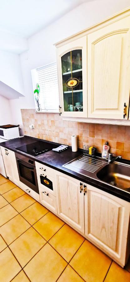 Apartment Pirja Спліт Екстер'єр фото
